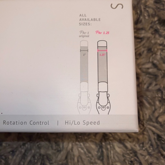 Beachwaver Pro 1.25 Dual Voltage Rotating Curling Iron - Picture 6 of 10